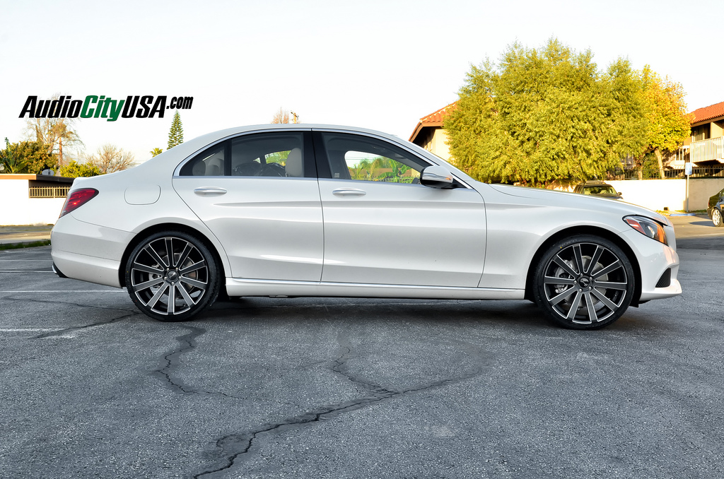 2015 Mercedes-Benz C-Class photo