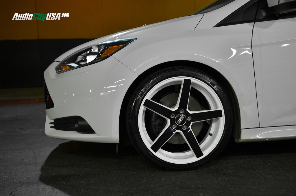 2014 Ford Focus ST photo
