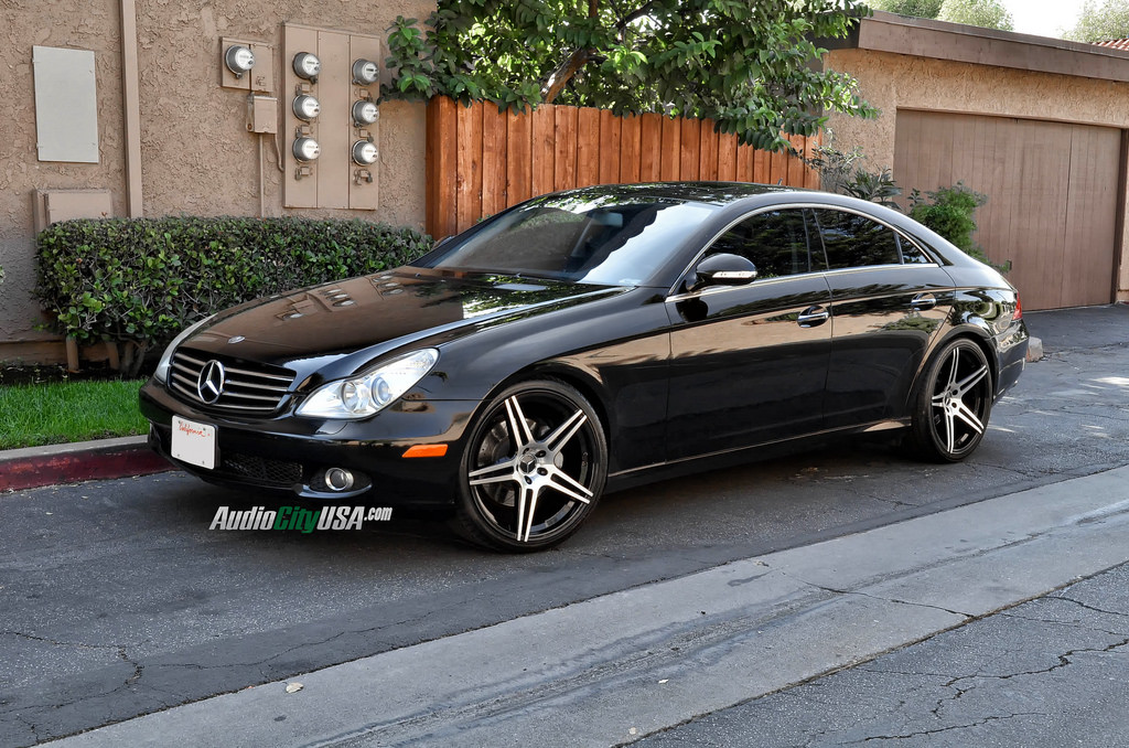 2007 Mercedes-Benz CLS-Class photo
