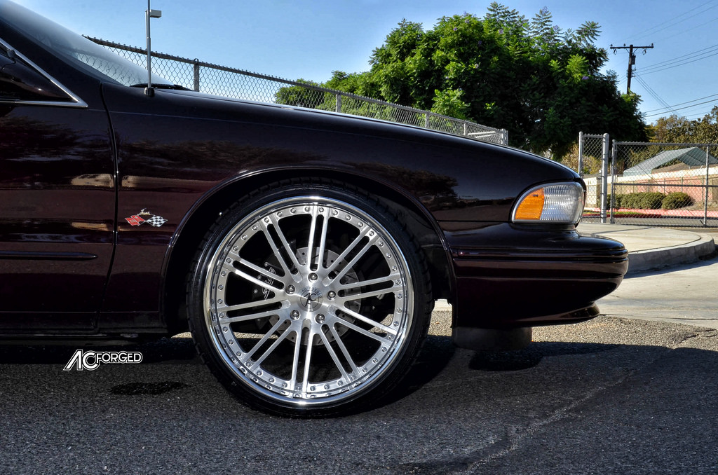 2000 Chevrolet Impala photo