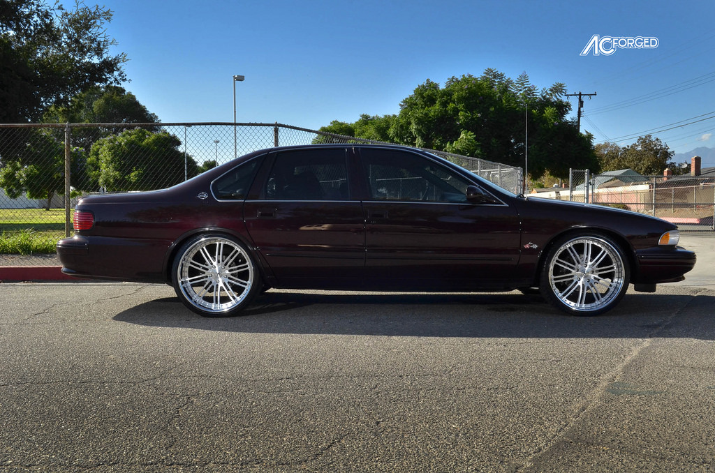2000 Chevrolet Impala photo
