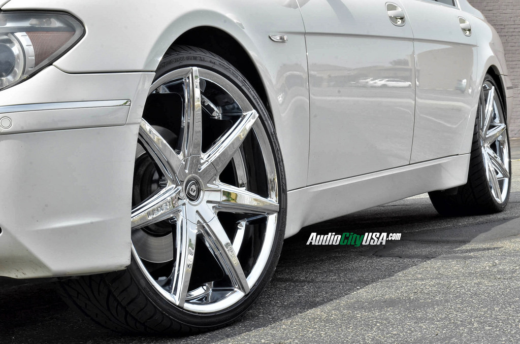 2003 BMW 745 photo