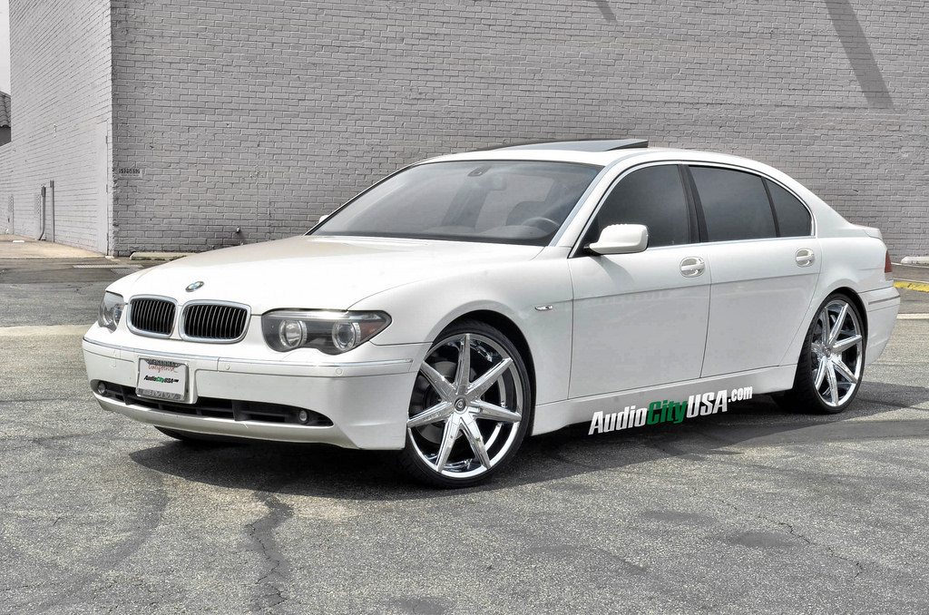 2003 BMW 745 photo