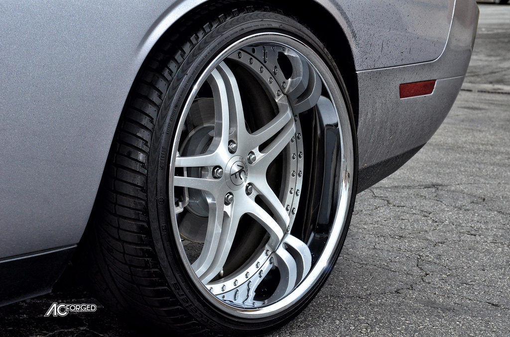 2012 Dodge Challenger photo