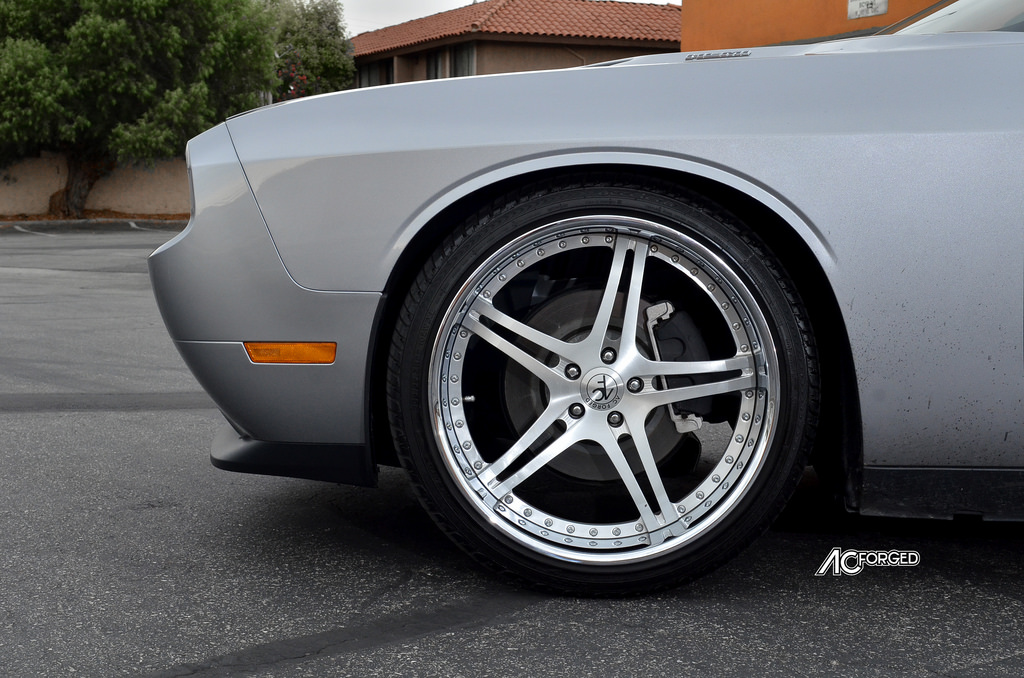 2012 Dodge Challenger photo