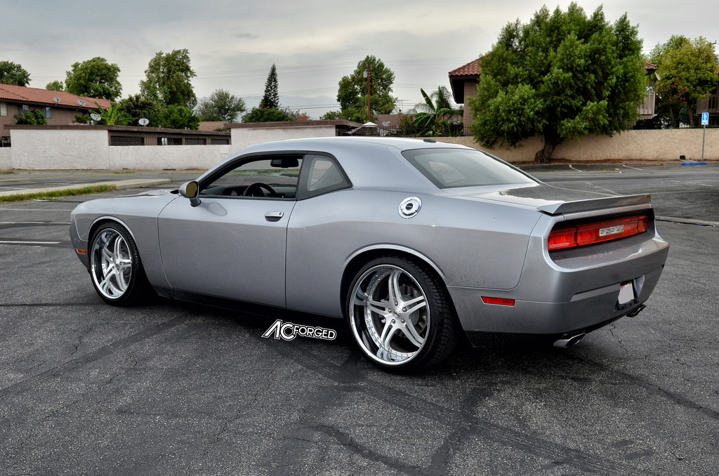 2012 Dodge Challenger photo