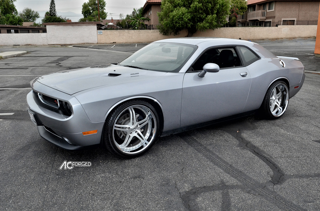2012 Dodge Challenger photo