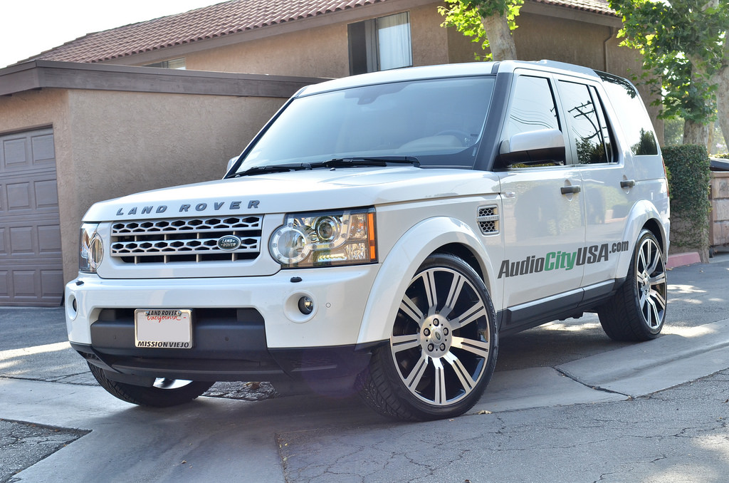 2012 Land Rover LR4 photo