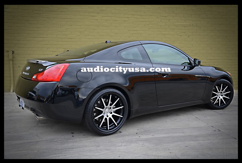 2010 Infiniti G37 photo