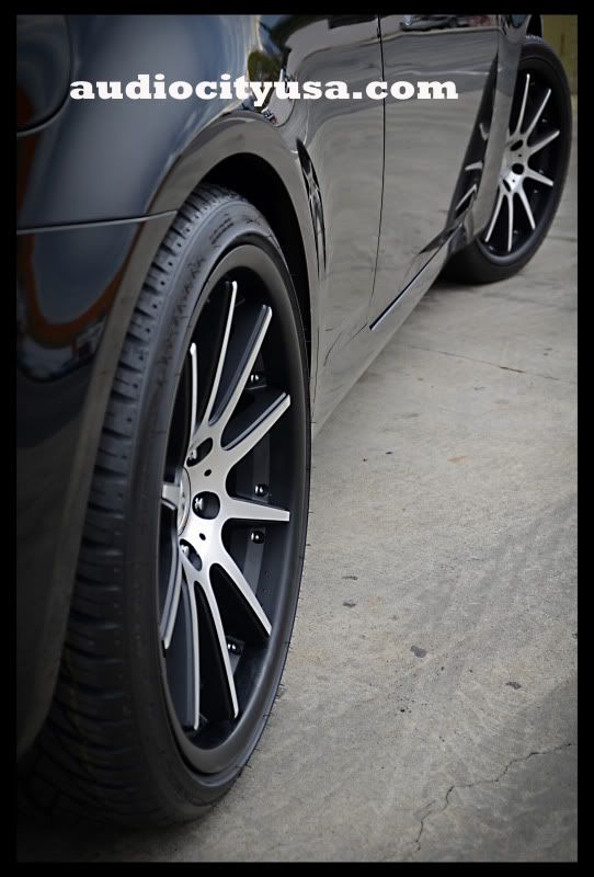 2010 Infiniti G37 photo