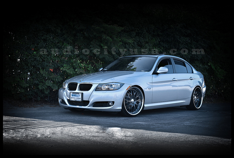 2011 BMW 328 photo