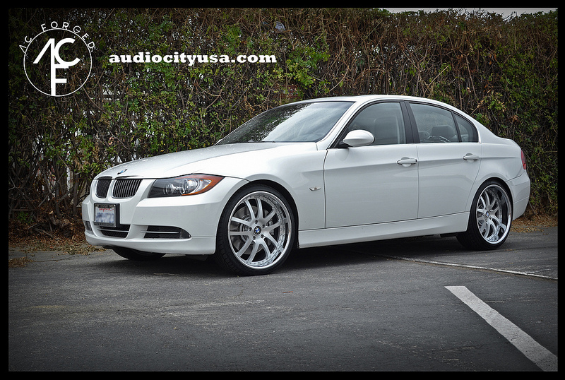2012 BMW 335 photo