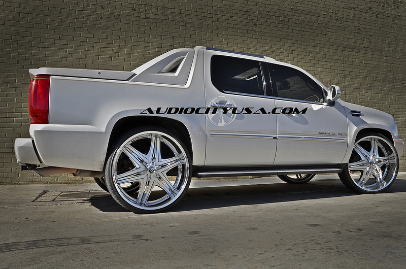 2012 Cadillac Escalade EXT photo