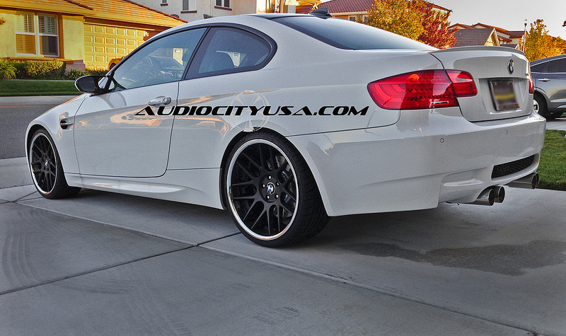 2011 BMW M3 photo