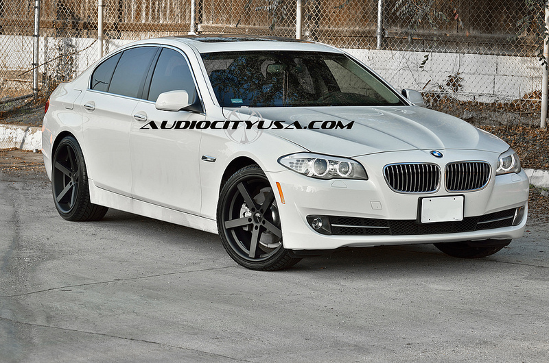 2013 BMW 528 photo