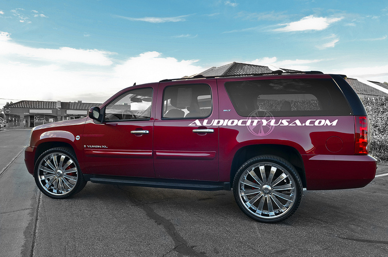 2013 GMC Yukon XL 1500 photo