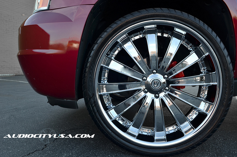 2013 GMC Yukon XL 1500 photo