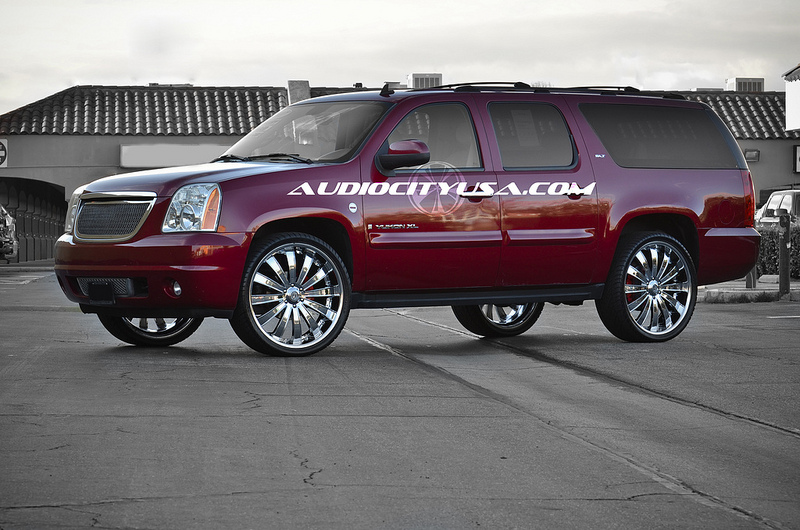 2013 GMC Yukon XL 1500 photo