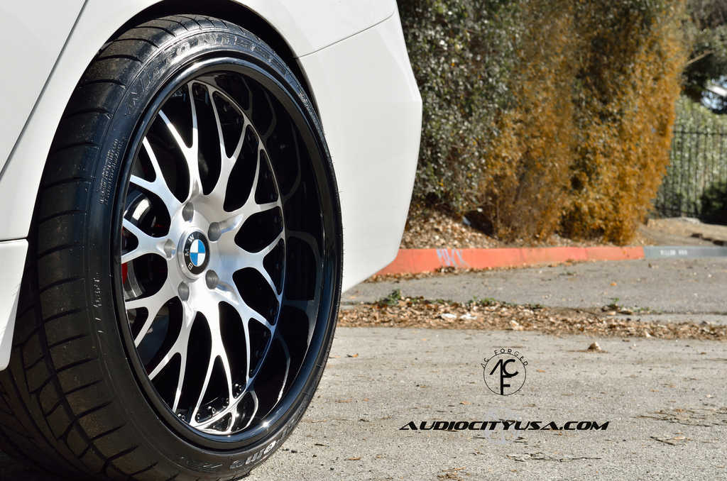 2013 BMW 335 photo