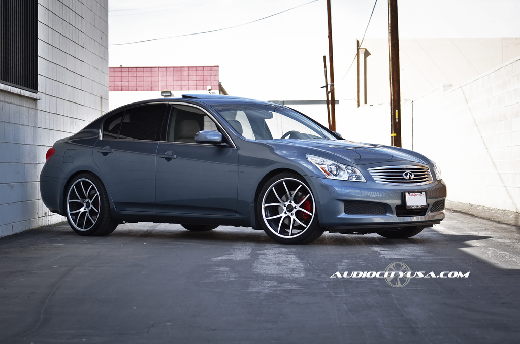 2013 Infiniti G37 photo