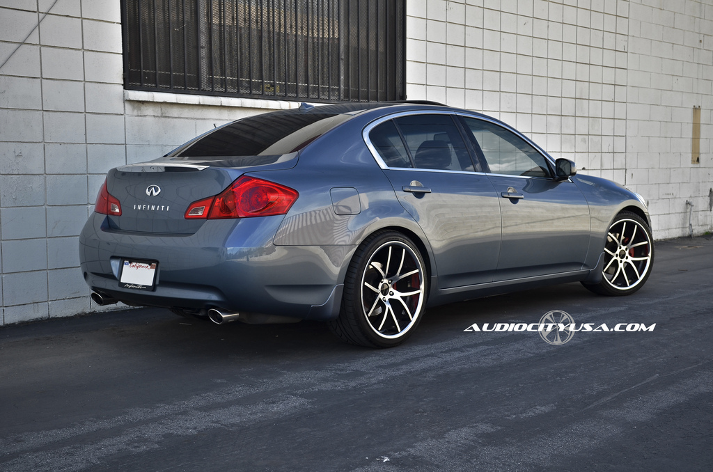 2013 Infiniti G37 photo