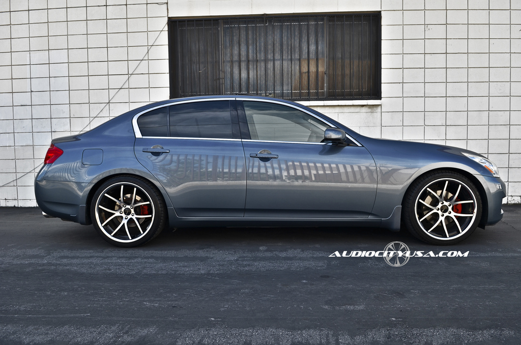 2013 Infiniti G37 photo