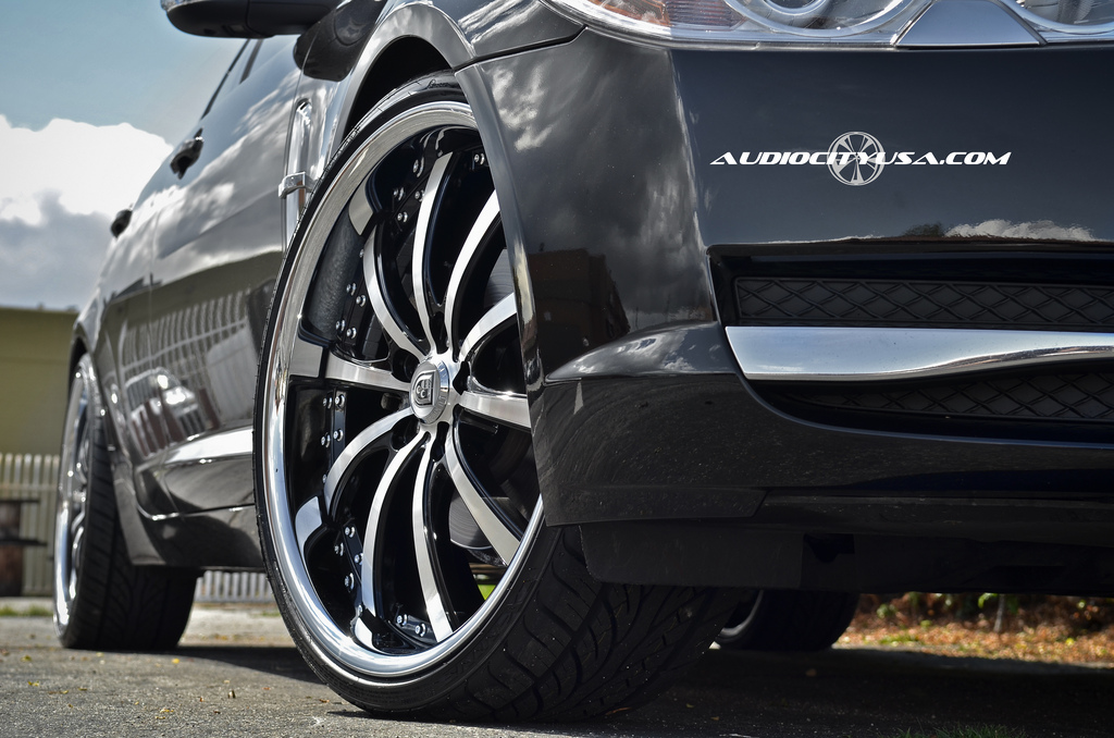 2010 Jaguar XF photo