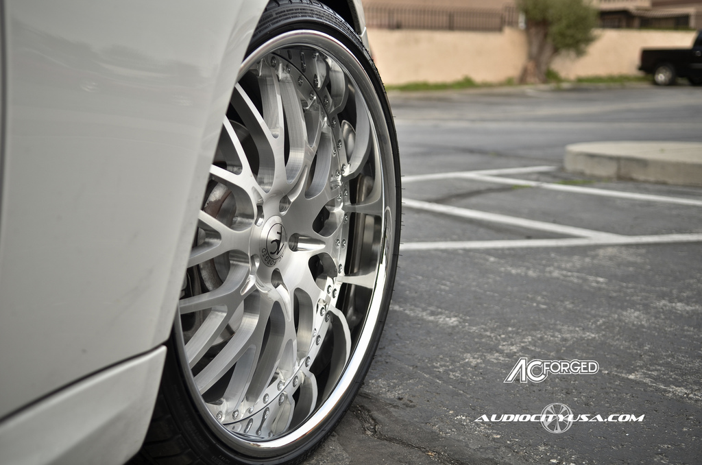 2009 BMW 650 photo