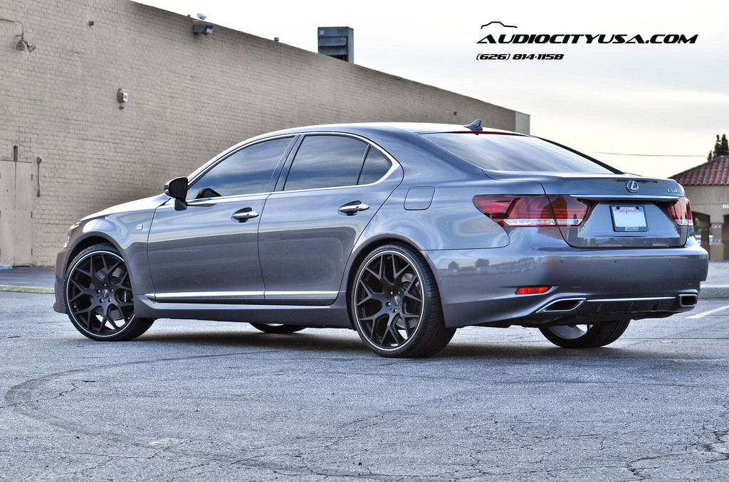 2013 Lexus LS 460 photo