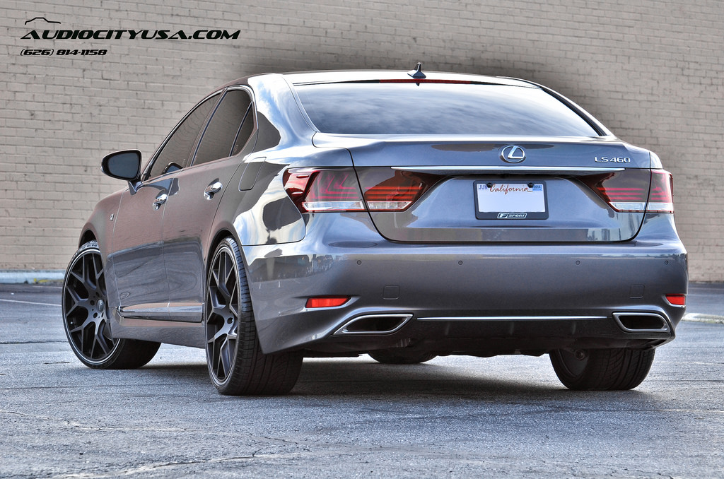2013 Lexus LS 460 photo