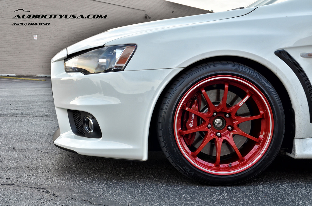 2014 Mitsubishi Lancer Evolution photo
