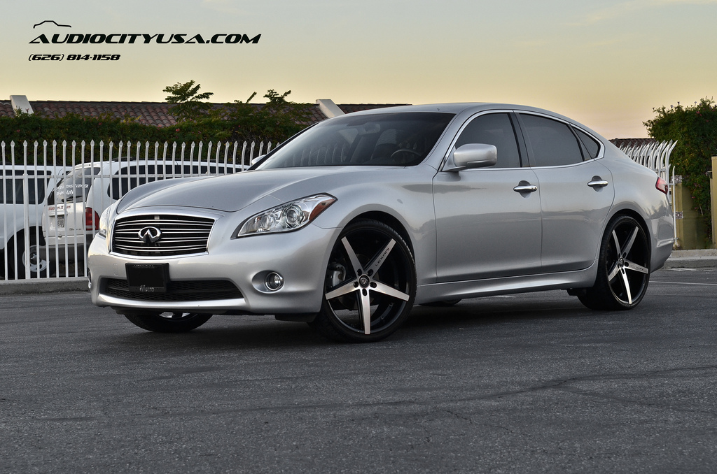 2012 Infiniti M37 photo