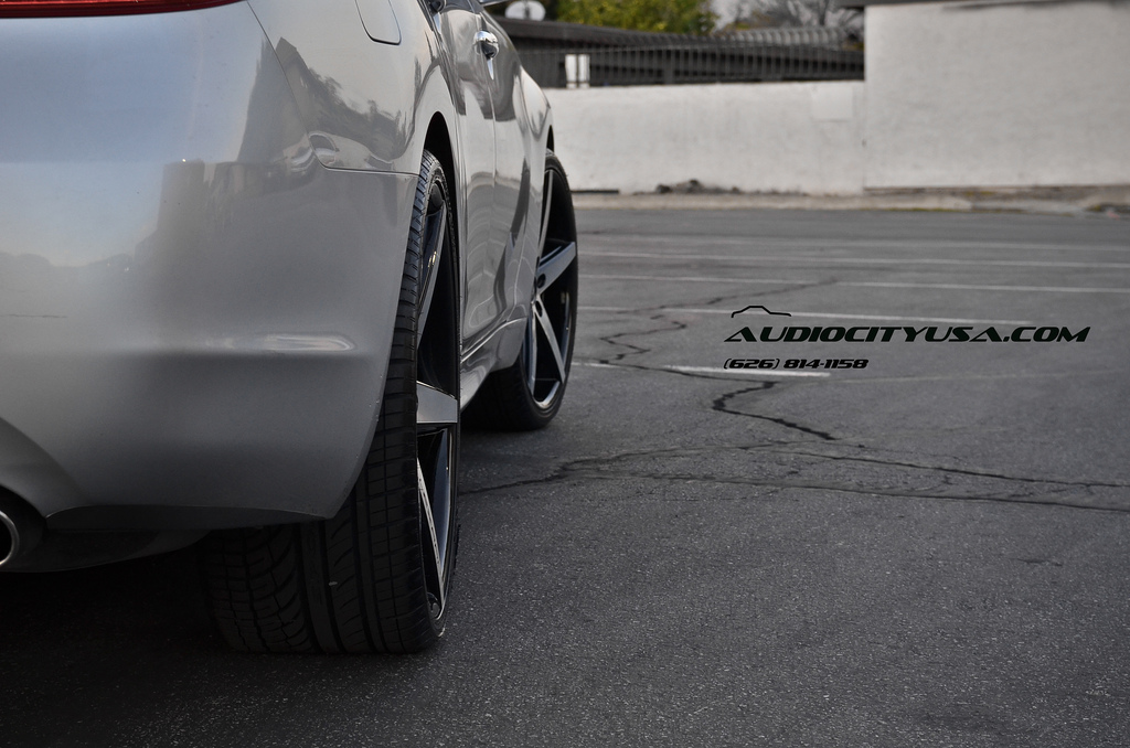 2012 Infiniti M37 photo