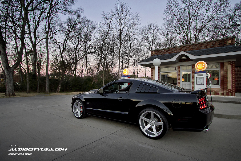 2007 Ford Mustang photo