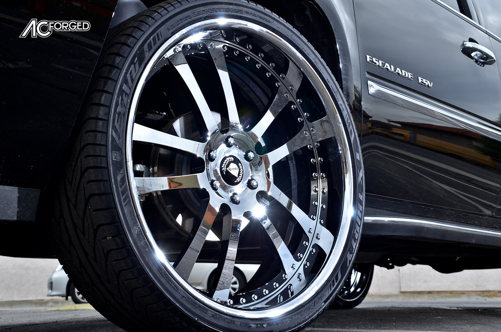 2013 Cadillac Escalade ESV photo