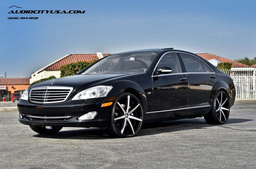 2009 Mercedes-Benz S-Class photo
