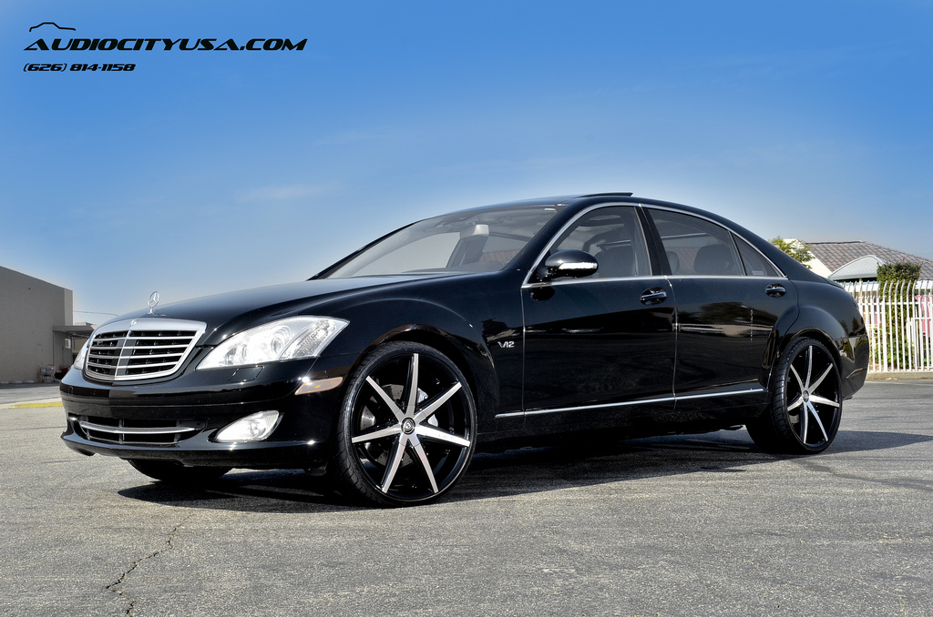 2009 Mercedes-Benz S-Class photo