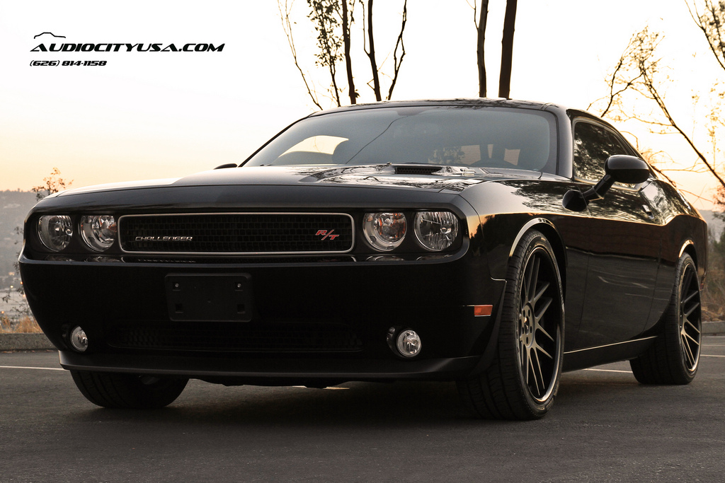2013 Dodge Challenger photo