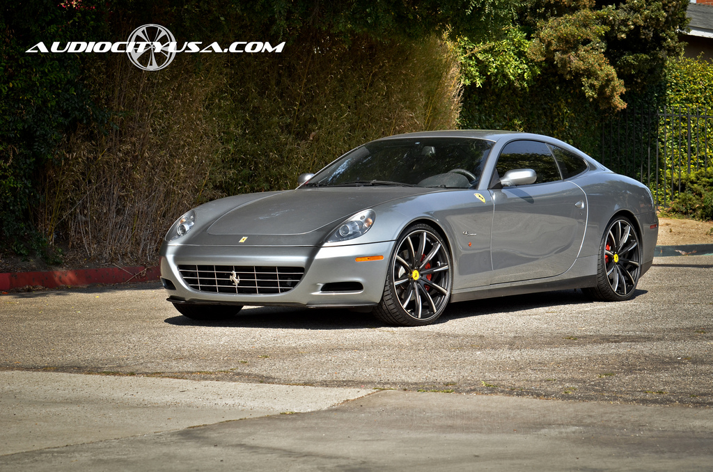 2010 Ferrari 612 Scaglietti photo