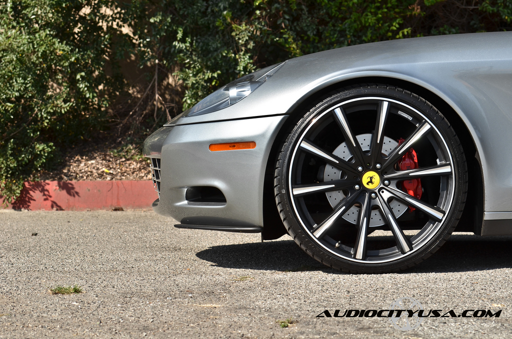 2010 Ferrari 612 Scaglietti photo