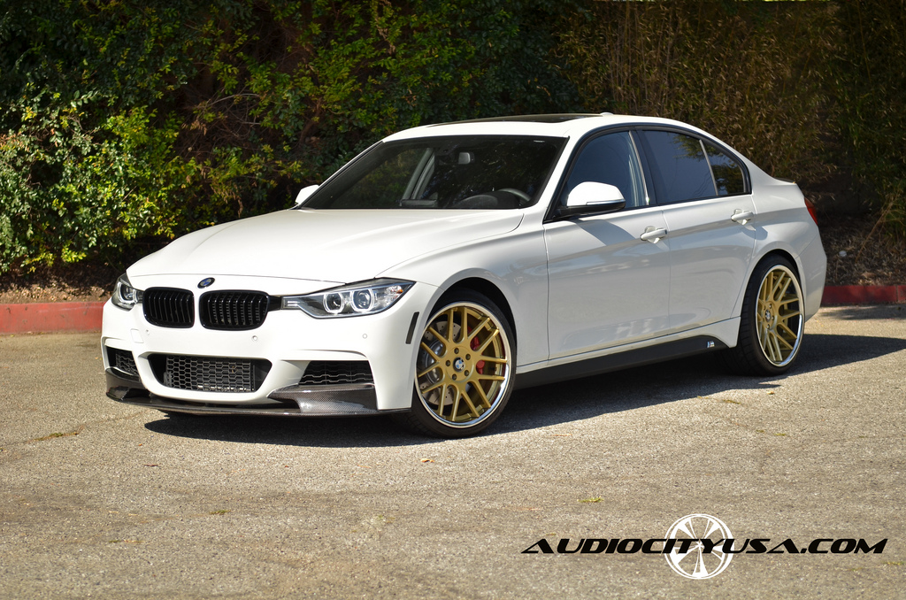 2013 BMW 335 photo