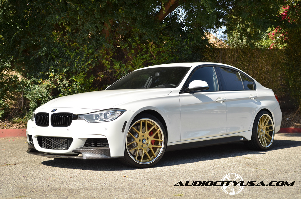 2013 BMW 335 photo
