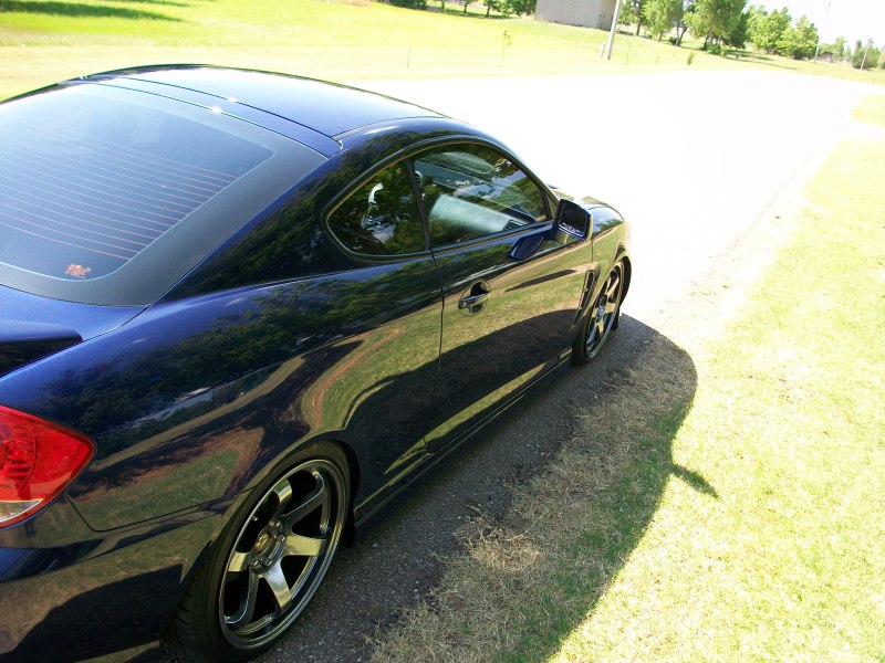 2006 Hyundai Tiburon photo