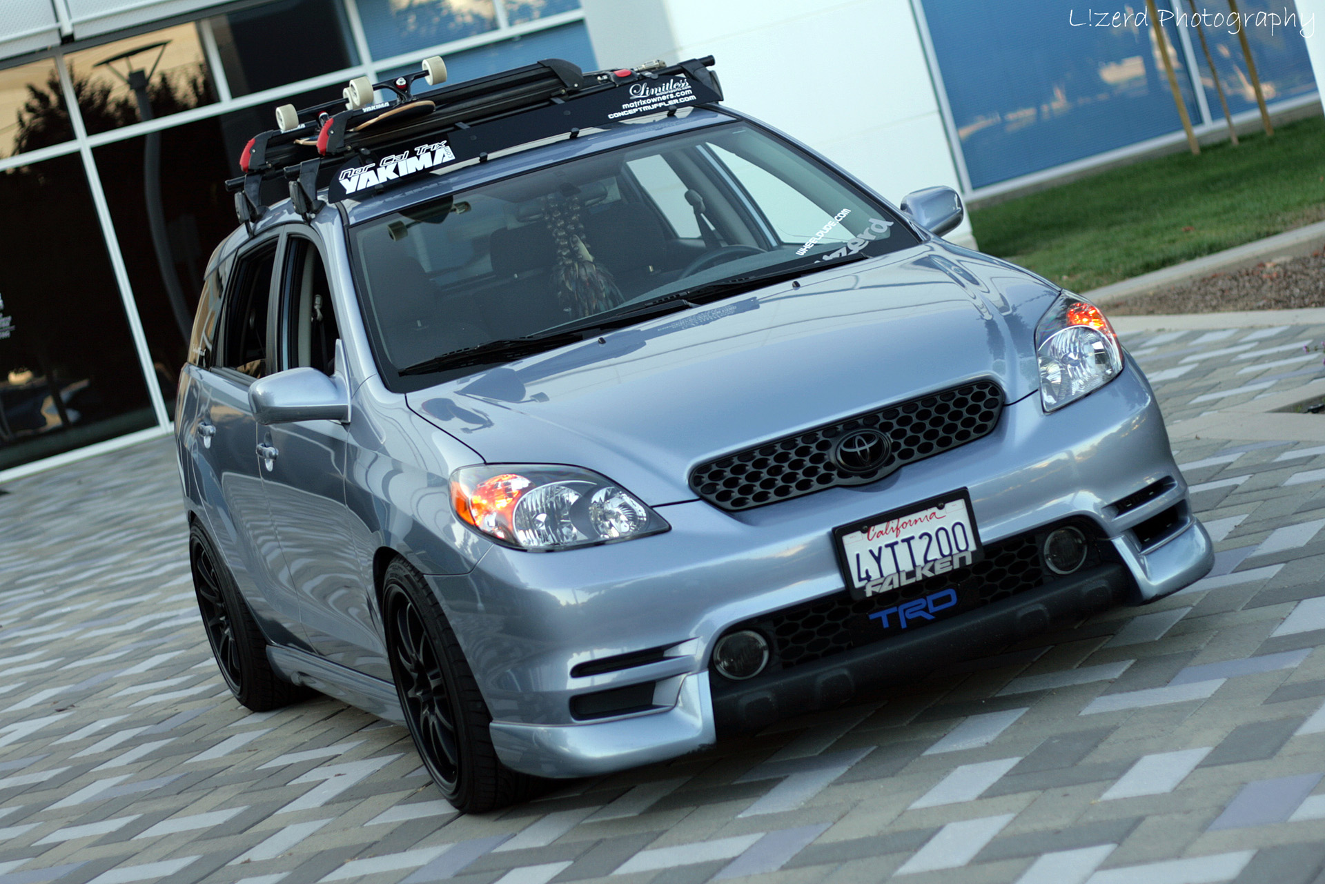 2003 Toyota Matrix photo