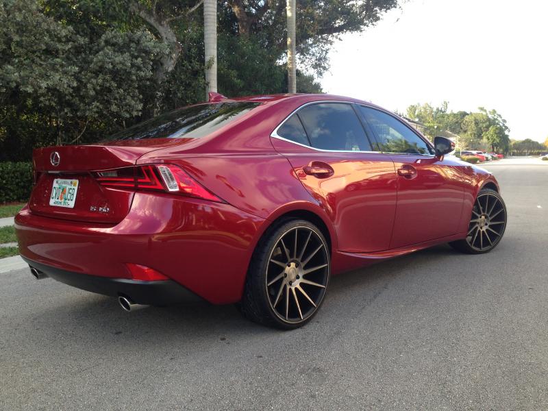 2015 Lexus IS 250 photo