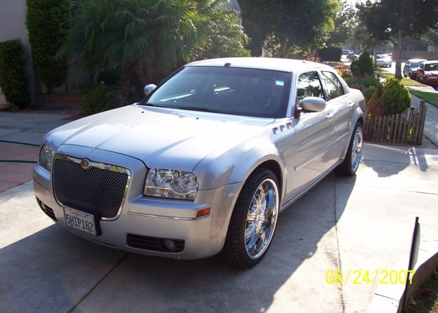 2005 Chrysler 300C photo