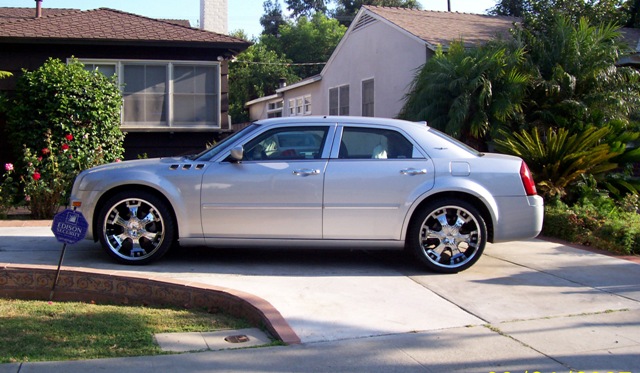 2005 Chrysler 300C photo