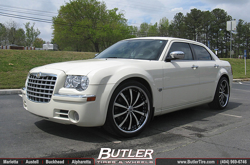 2012 Chrysler 300C photo