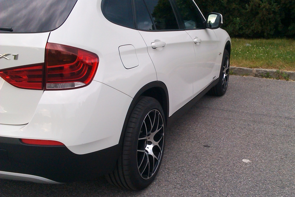 2013 BMW X1 photo
