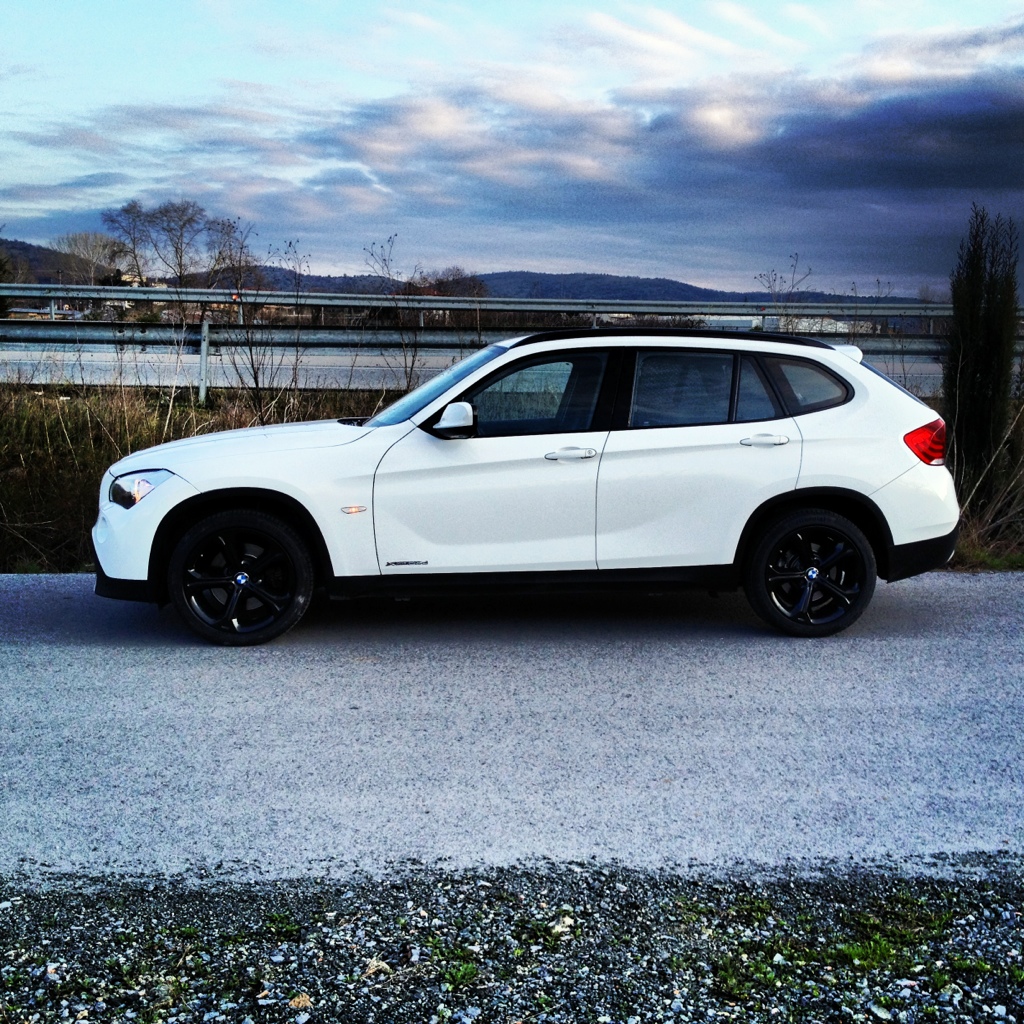 2013 BMW X1 photo